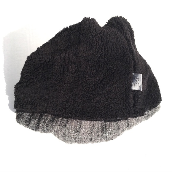 ⭐️HOST PICK⭐️ C.C Winter Pom Pom Hat - Picture 5 of 6